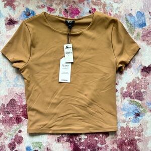 NWT Express Body Contour Cropped Shirt